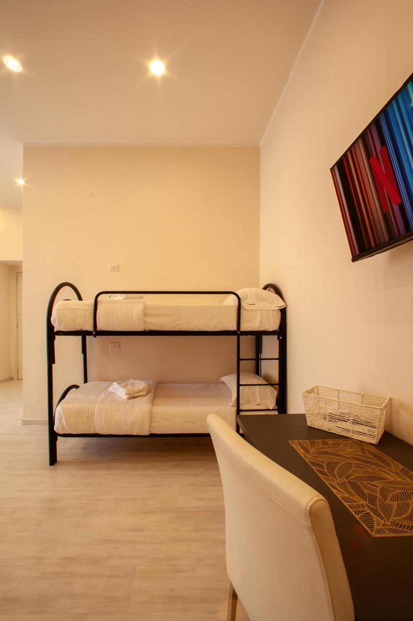 נאפולי Airport Luxury Rooms מראה חיצוני תמונה